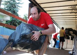 Materiální pomoc pro Mariupol