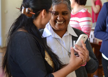 Setkání dárců s haitskou sestrou: beseda, výstava, raut a DÍKY