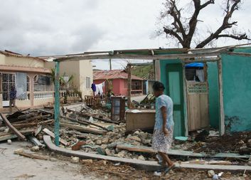 Baie de Henne je zaplavené. Haitský zdravotní kemp musí počkat