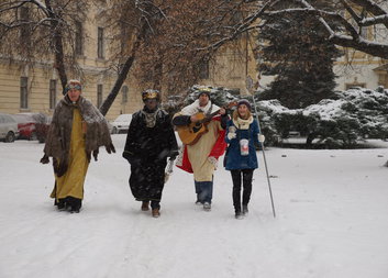 Koleda: radost, požehnání a příběh kadidelnice