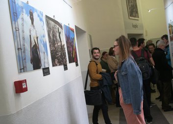 Všechny barvy naděje rozzářily teologickou fakultu