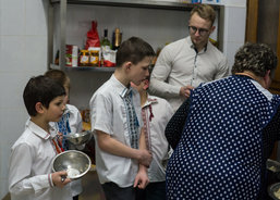 Ukrajinské Vánoce vrcholí - dětský domov Bortnyky