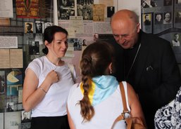 Cesta na Ukrajinu s arcibiskupem Janem Graubnerem