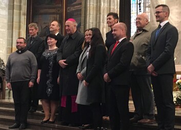 Cenu Charity 2022 převzal Mons. Jan Graubner