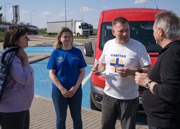 Náhodné setkání s ukrajinskými kolegy z Charity Zoločiv před hranicemi s Ukrajinou.