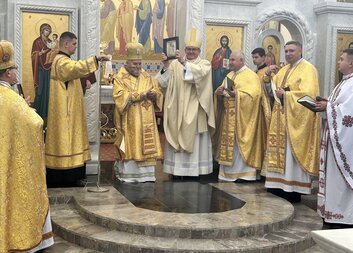 Arcibiskup Nuzík a pracovníci Charity se vrátili z Ukrajiny: odvaha, víra a vytrvalost místních lidí tváří v tvář válce