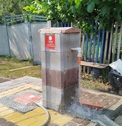 Voda do rodin: pomoc, která na Ukrajině funguje i v roce 2026