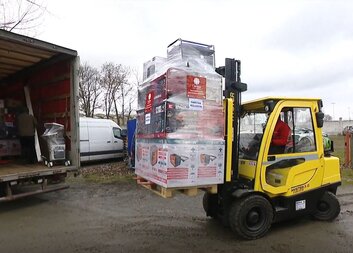 Média připomněla další zásilku pomoci na Ukrajinu. Děkujeme za čtyři roky podpory