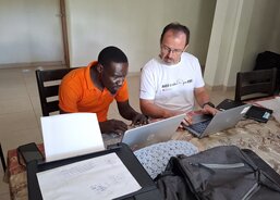 Součástí pracovní cesty byla také administrativní práce a aktualizace údajů potřebných pro program Adopce na dálku.
